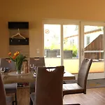 Weserberglandalm Haus 1 펜션 *